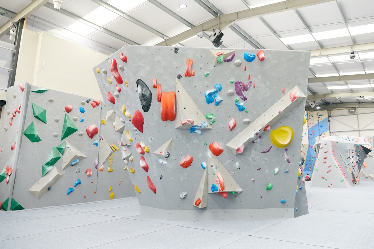 Team bouldering